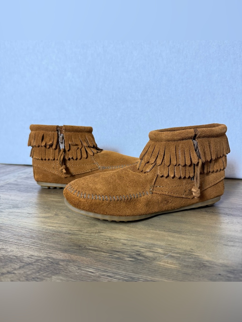 Minnetonka Child’s Double Fringe Side Zip - Brown - Child Size 4